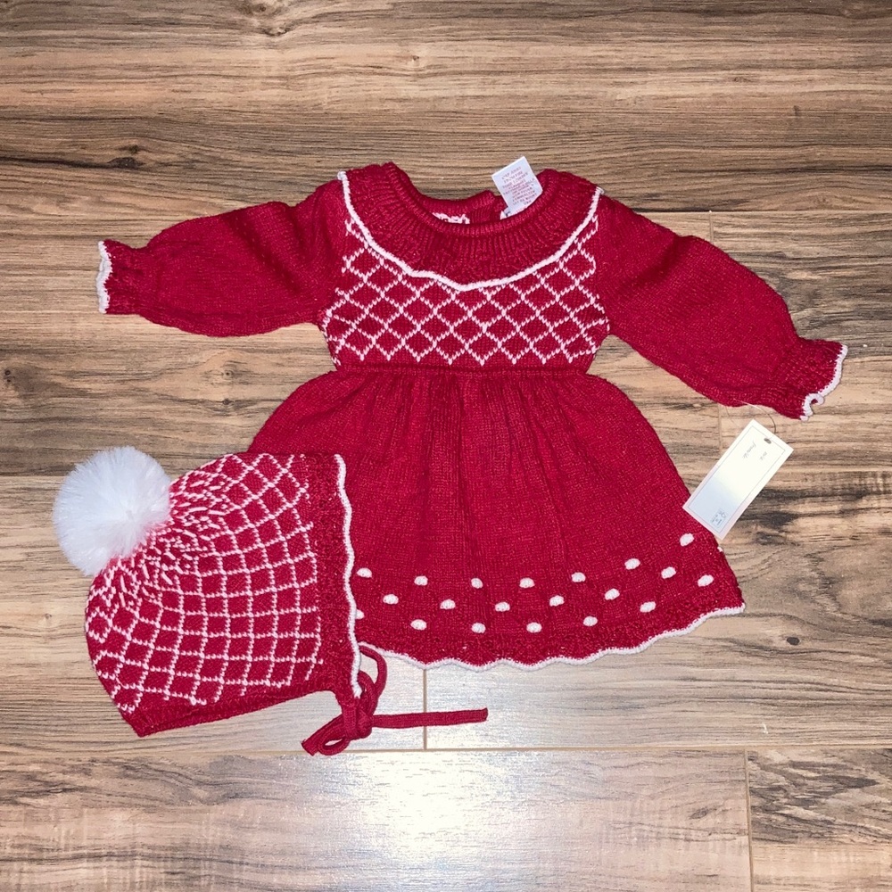 #118. 🆕 NWT - Cupcakes and Cashmere - Knit Baby Dress with Matching Pom Pom Hat